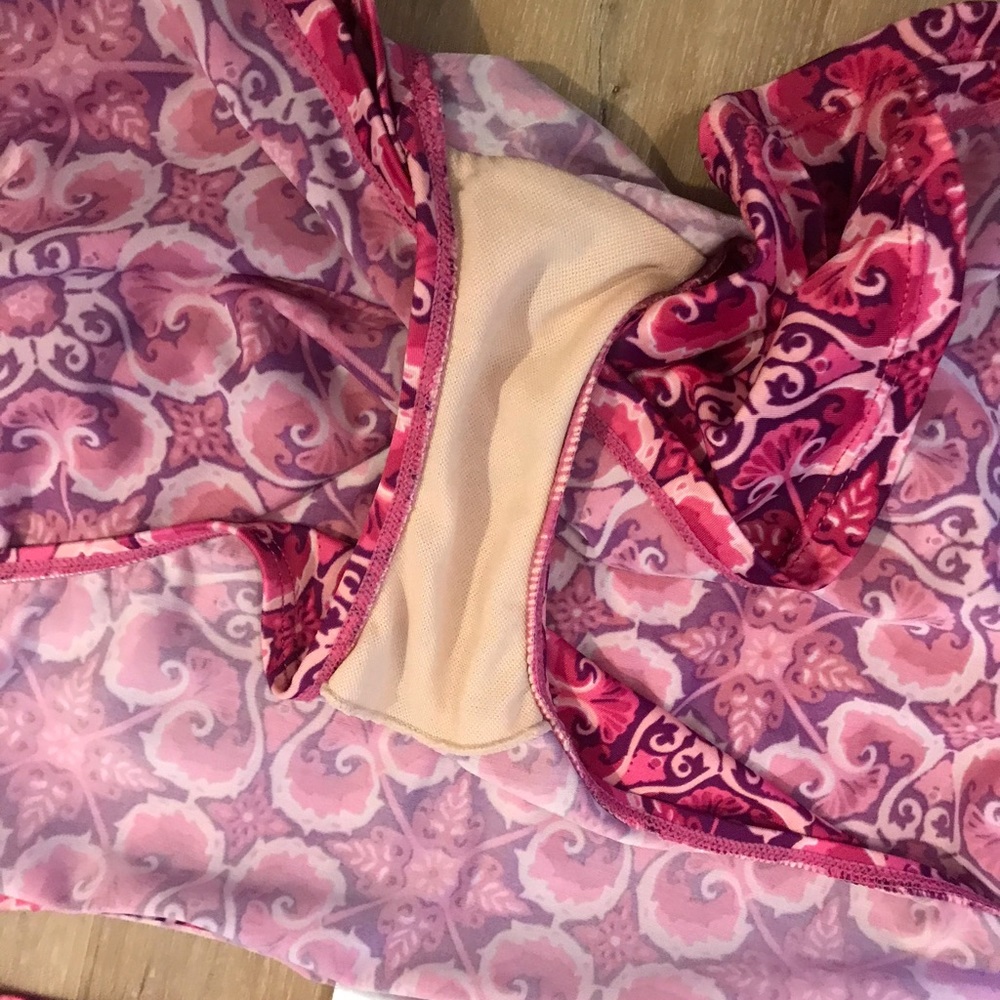 Jacqueline Smith pink 2-piece bikini halter type top & skirted bottom - Picture 5 of 13
